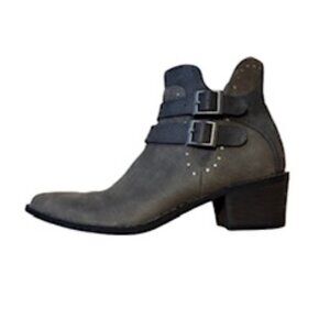 MIA- Gray Suede Ankle Boots; Size 6